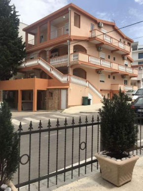 Šejla Apartmani